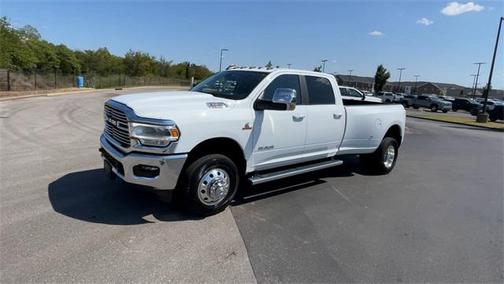 2024 RAM 3500 Laramie Crew Cab 4x4 8' Box