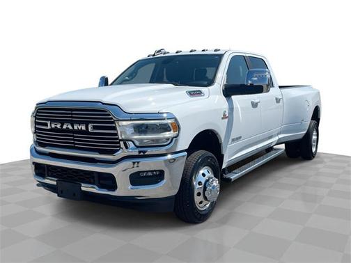 2024 RAM 3500 Laramie Crew Cab 4x4 8' Box