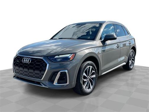 2023 Audi Q5 45 S line Premium