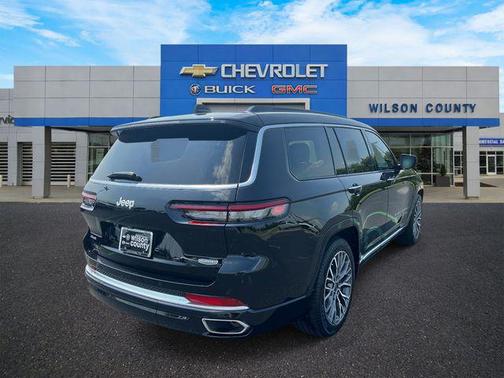 Diamond Black Crystal Pearlcoat 2025 Jeep Grand Cherokee L Summit Reserve