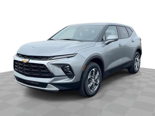 Sterling Gray Metallic 2024 Chevrolet Blazer 2LT