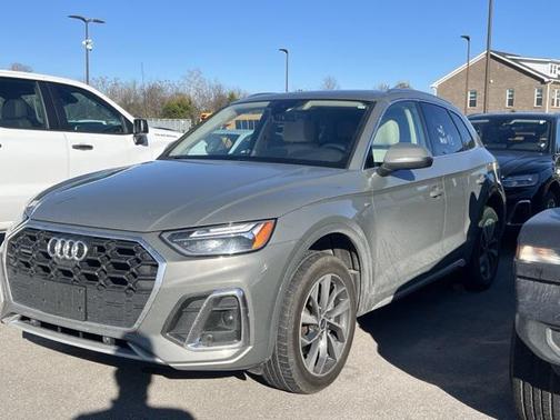 2023 Audi Q5 45 S line Premium Plus