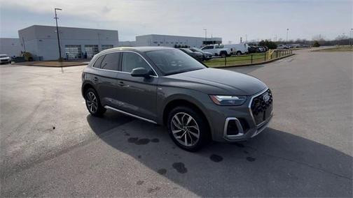 2023 Audi Q5 45 S line Premium Plus