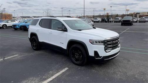 2023 GMC Acadia AWD AT4
