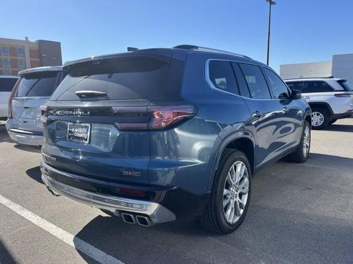 2025 GMC Acadia Denali