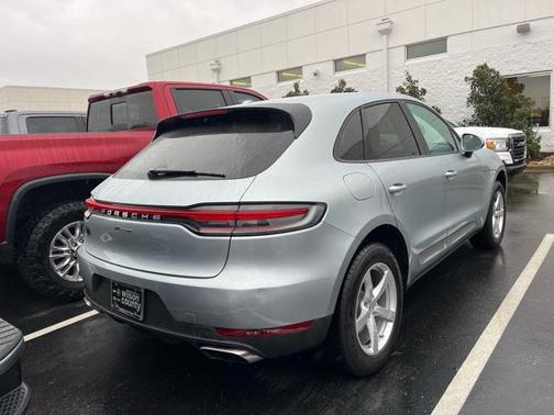 2021 Porsche Macan Base