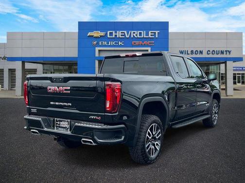 Onyx Black 2025 GMC Sierra 1500 AT4