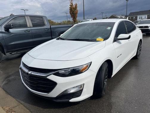 2022 Chevrolet Malibu FWD RS