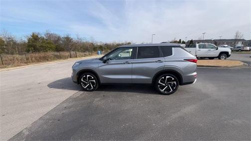 2024 Mitsubishi Outlander SE Black Edition w/Pano Roof S-AWC