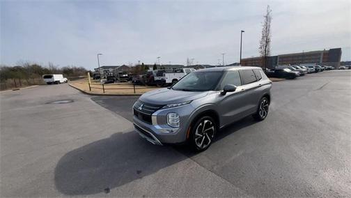2024 Mitsubishi Outlander SE Black Edition w/Pano Roof S-AWC