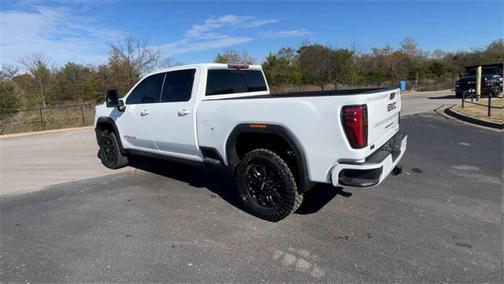 2024 GMC Sierra 2500 AT4