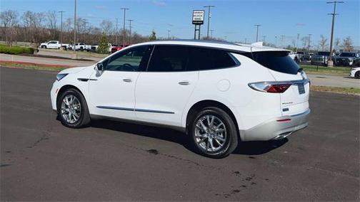 2023 Buick Enclave Essence FWD
