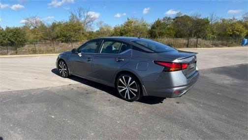 2020 Nissan Altima SR FWD