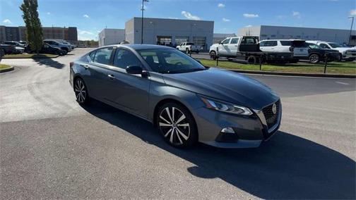 2020 Nissan Altima SR FWD