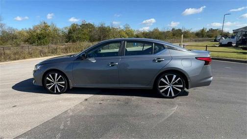 2020 Nissan Altima SR FWD