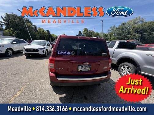 Deep Cherry Red Crystal Pearlcoat 2017 Jeep Patriot High Altitude