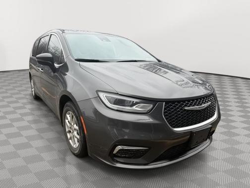 2023 Chrysler Pacifica Touring-L
