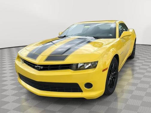 Bright Yellow 2015 Chevrolet Camaro 2LS