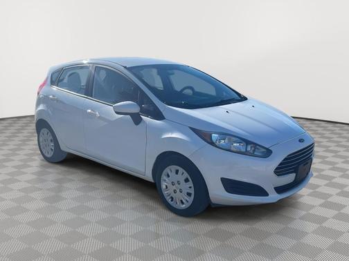 Oxford White 2016 Ford Fiesta S