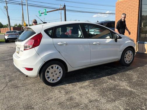 Oxford White 2016 Ford Fiesta S