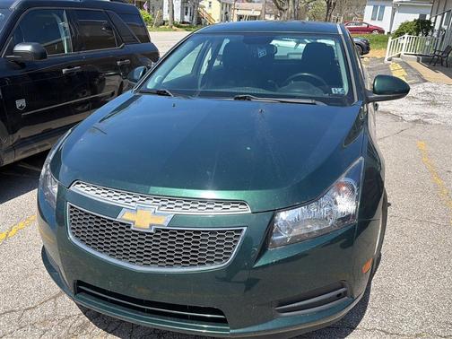 Rainforest Green Metallic 2014 Chevrolet Cruze 1LT