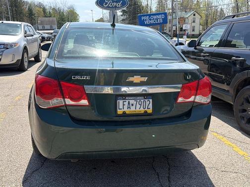 Rainforest Green Metallic 2014 Chevrolet Cruze 1LT