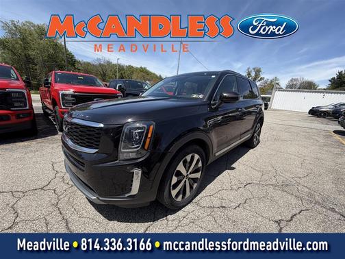 Black 2022 Kia Telluride S