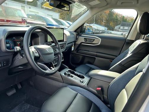 Oxford White 2025 Ford Bronco Sport Outer Banks