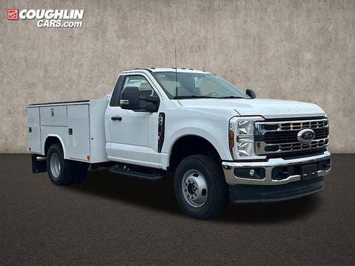 Oxford White 2025 Ford F-350 XL