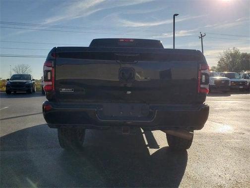 2021 RAM 3500 Laramie Crew Cab 4x4 6'4' Box