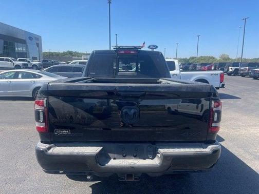 2021 RAM 3500 Laramie Crew Cab 4x4 6'4' Box