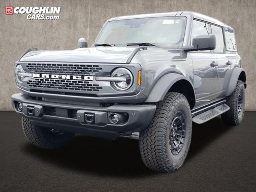 Carbonized Gray Metallic 2026 Ford Bronco Badlands