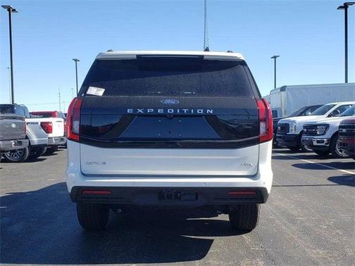 2025 Ford Expedition Max Active 4x4