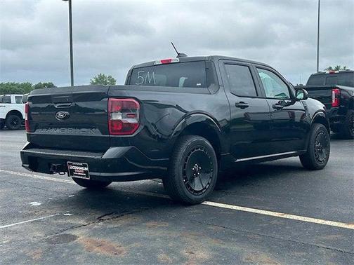 2025 Ford Maverick Lobo Standard