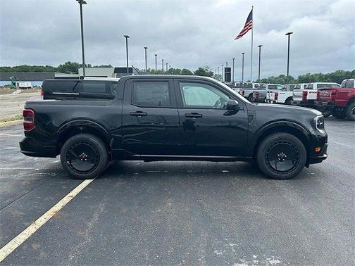 2025 Ford Maverick Lobo Standard