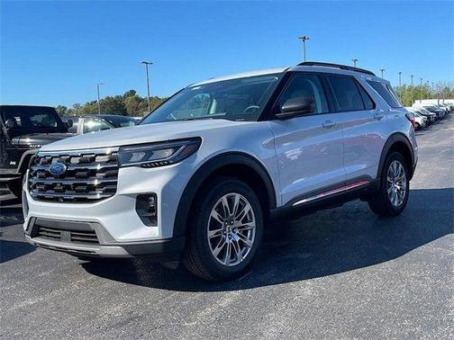 2025 Ford Explorer Active