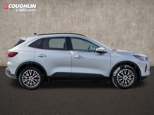 2024 Ford Escape PHEV SE