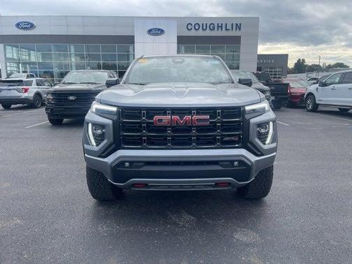 2023 GMC Canyon AT4