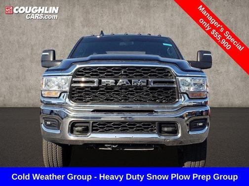 2024 RAM 3500 Tradesman Crew Cab 4x4 8' Box