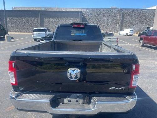2024 RAM 3500 Tradesman Crew Cab 4x4 8' Box