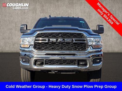 2024 RAM 3500 Tradesman Crew Cab 4x4 8' Box