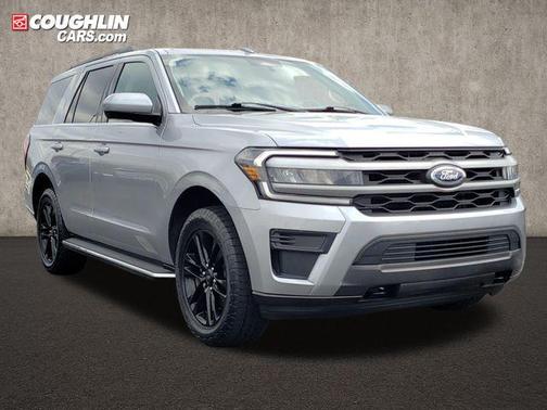 Iconic Silver Metallic 2022 Ford Expedition XLT