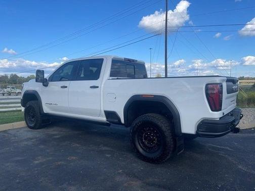 2024 GMC Sierra 2500 AT4