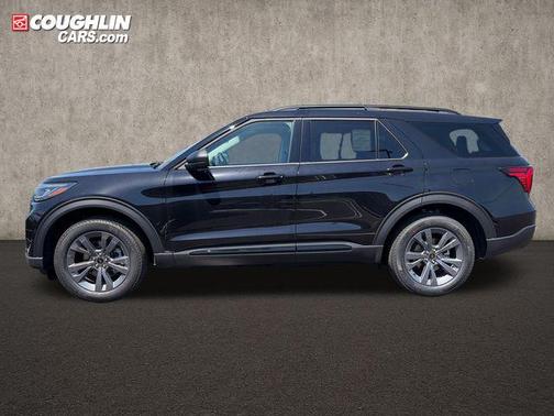 Agate Black Metallic 2026 Ford Explorer Active