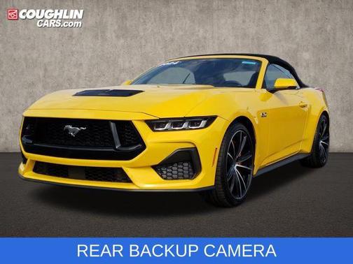 Yellow Splash Metallic Tri-coat 2024 Ford Mustang GT Premium