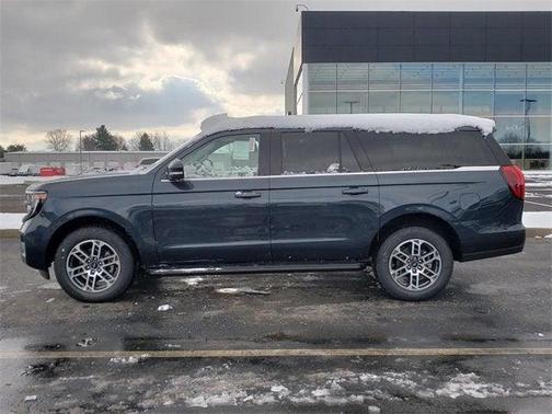 2025 Ford Expedition Max Active 4x4