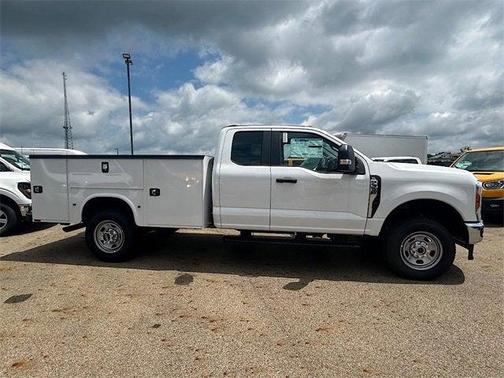 2025 Ford F-350 XL