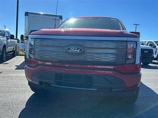 2025 Ford F-150 Lightning LARIAT