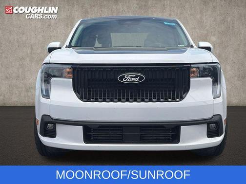 Oxford White 2025 Ford Maverick Lobo Standard