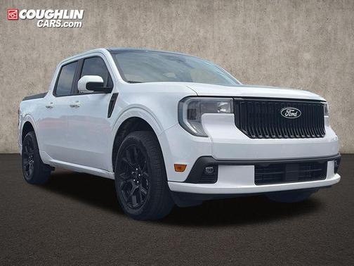 Oxford White 2025 Ford Maverick Lobo Standard